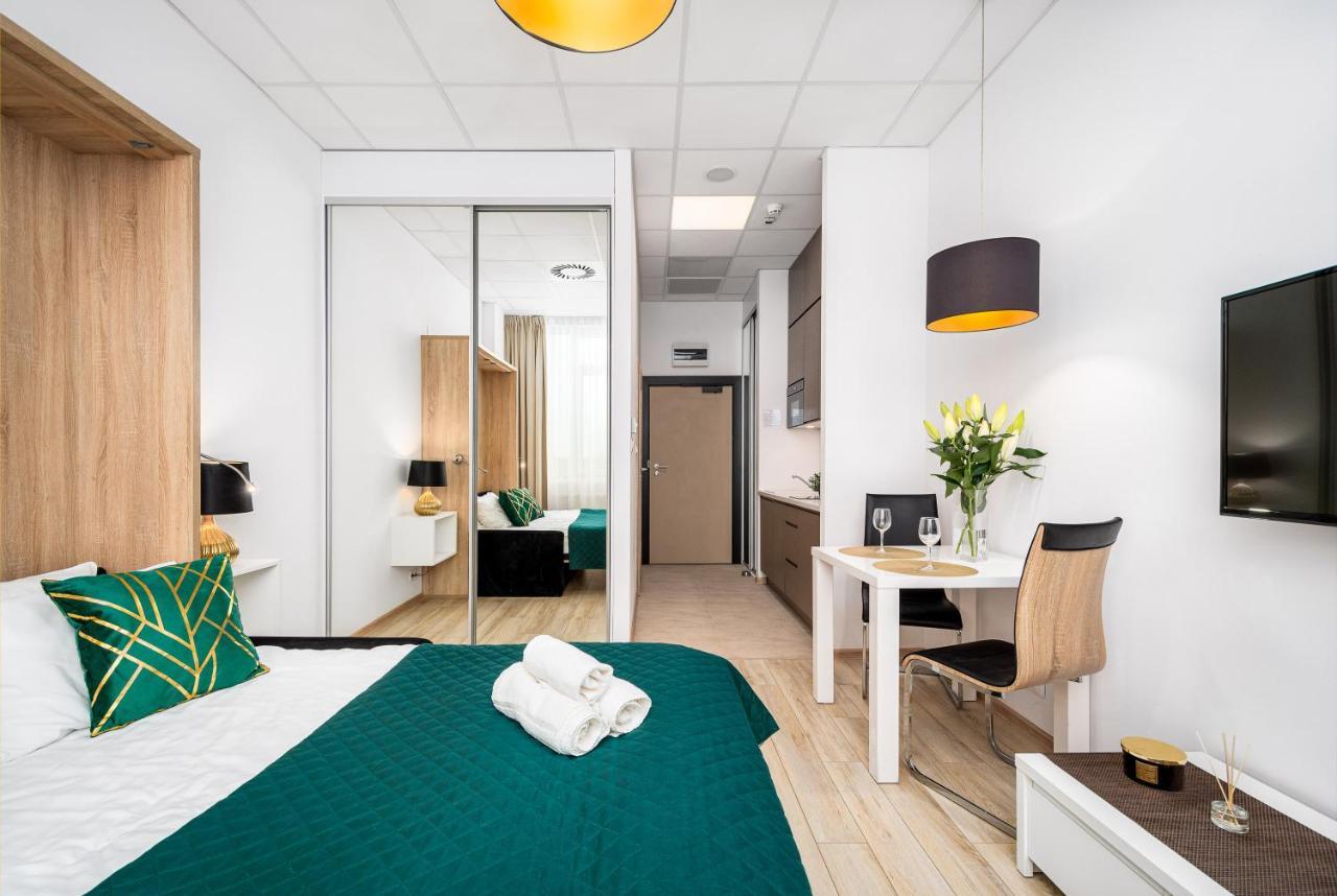 Varsovla Apartments Exteriör bild